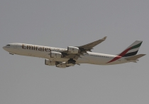 Emirates Airline, Airbus A340-541, A6-ERH, c/n 611, in DXB