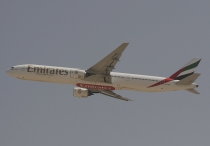 Emirates Airline, Boeing 777-31H, A6-EMP, c/n 29395/326, in DXB