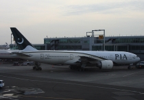 PIA - Pakistan Intl. Airlines, Boeing 777-240LR, AP-BGZ, c/n 33782/519, in JFK