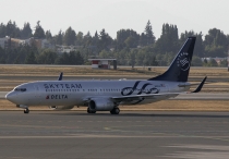 Delta Air Lines, Boeing 737-832(WL), N3765, c/n 30819/1008, in SEA
