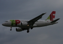 TAP Portugal, Airbus A319-111, CS-TTA, c/n 750, in LHR