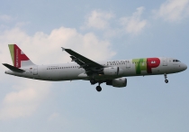 TAP Portugal, Airbus A321-211, CS-TJG, c/n 1713, in LHR