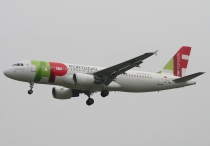 TAP Portugal, Airbus A320-214, CS-TNS, c/n 4021, in LHR