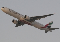 Emirates Airline, Boeing 777-31HER, A6-EBL, c/n 32709/551, in DXB