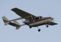 Blue Sky Aviation, Cessna T337C Skymaster, N2462S, c/n 337-0762, in PAE