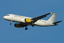 Vueling Airlines, Airbus A320-214, EC-LLJ, c/n 4661, in TXL