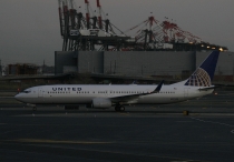 United Airlines, Boeing 737-924ER(WL), N37420, c/n 33457/2535, in EWR
