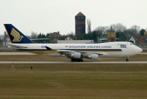 Singapore Airlines Cargo, Boeing 747-412F, 9V-SFG, c/n 26558/1173, in LEJ