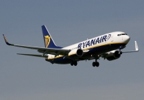 Ryanair, Boeing 737-8AS(WL), EI-EST, c/n 34994/3804, in LGW
