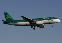 Aer Lingus, Airbus A320-214, EI-DEK, c/n 2399, in LGW