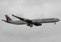 Qatar Airways, Airbus A340-642, A7-AGB, c/n 715, in LHR