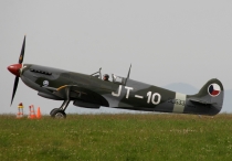 Historic Flight Foundation, Supermarine Spitfire Mk.IX, N633VS, c/n CBAF IX.571, in PAE
