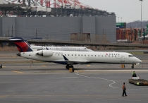 Comair (Delta Connection), Canadair CRJ-700, N659CA, c/n 10153, in EWR