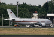 Luftwaffe - Deutschland, Airbus A310-304, 10+21, c/n 498, in TXL
