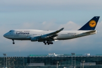 Lufthansa, Boeing 747-430, D-ABVC, c/n 24288/757, in FRA