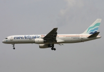 EuroAtlantic Airways, Boeing 757-2G5, CS-TLX, c/n 24176/173, in LHR