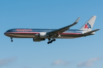 American Airlines, Boeing 767-323ER(WL),  N370AA, c/n 25197/425, in FRA