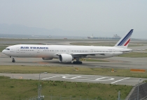 Air France, Boeing 777-328ER, F-GSQF, c/n 32849/494, in KIX
