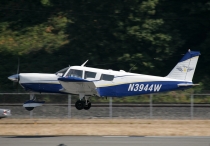 Catlin Flying Service, Piper PA-32-260 Cherokee Six, N3944W, c/n 32-932, in BFI