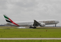Emirates Airline, Boeing 777-31HER, A6-ECB, c/n 32714/641, in AMS