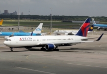 Delta Air Lines, Boeing 767-332ER(WL), N191DN, c/n 28448/654, in AMS