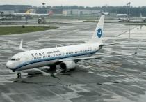 Xiamen Airlines, Boeing 737-8FH(WL), B-5319, c/n 35102/2471, in SIN