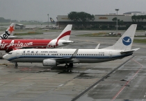 Xiamen Airlines, Boeing 737-85C(WL), B-5318, c/n 30723/2283, in SIN