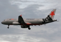 Jetstar Asia (Valuair), Airbus A320-232, 9V-JSH, c/n 2604, in SIN