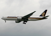 Singapore Airlines, Boeing 777-212ER, 9V-SVC, c/n 28526/355, in SIN