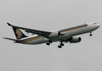 Singapore Airlines, Airbus A330-343X, 9V-STO, c/n 1132, in SIN