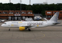 Vueling Airlines, Airbus A320-214, EC-JZQ, c/n 992, in TXL