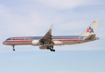 American Airlines, Boeing 757-223(WL), N190AA, c/n 32384/973, in LAS