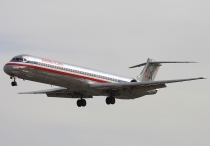 American Airlines, McDonnell Douglas MD-83, N9302B, c/n 49528/4WB, in LAS