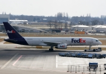 FedEx Express, Boeing 757-27B, N916FD, c/n 24137/178, in AMS