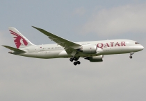 Qatar Airways, Boeing 787-8DZ, A7-BCA, c/n 38319/57, in LHR