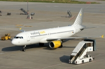 Vueling Airlines, Airbus A320-214, EC-LLJ, c/n 4661, in STR