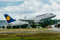 Lufthansa, Airbus A319-114, D-AILT, c/n 738, in FRA