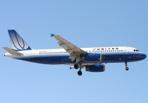 United Airlines, Airbus A320-232, N485UA, c/n 1617, in LAS
