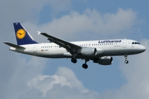 Lufthansa, Airbus A320-214, D-AIZH, c/n 4363, in FRA