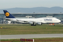 Lufthansa, Boeing 747-430, D-ABVD, c/n 24740/786, in FRA