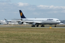 Lufthansa, Airbus A340-313X, D-AIFF, c/n 447, in FRA