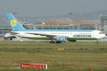 Uzbekistan Airways, Boeing 767-33PER, VP-BUZ, c/n 28392/650, in FRA