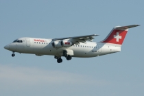 Swiss Intl. Air Lines, British Aerospace Avro RJ100, HB-IXQ, c/n E3282, in FRA