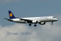 CityLine (Lufthansa Regional), Embraer ERJ-190LR, D-AECF, c/n 19000359, in LEJ