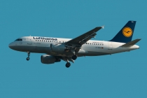 Lufthansa, Airbus A319-112, D-AIBA, c/n 4141, in TXL