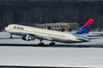 Delta Air Lines, Boeing 767-332ER, N172DZ, c/n 29691/719, in TXL