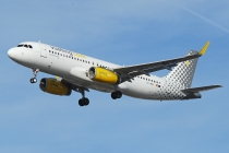 Vueling Airlines, Airbus A320-232(SL), EC-MEA, c/n 6400, in TXL