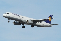 Lufthansa, Airbus A321-131, D-AIRX, c/n 887, in TXL