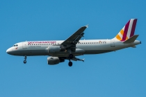 Germanwings, Airbus A320-211, D-AIQR, c/n 382, in TXL