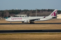 Qatar Airways, Airbus A330-302, A7-AEI, c/n 813, in TXL